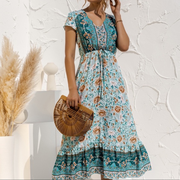 Blue Paisley Midi Dress (Calf Length ) - Picture 3 of 3